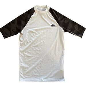 Quicksilver Rash Guard Shirt Medium Gray White Color Block Surfing Short Sleeve